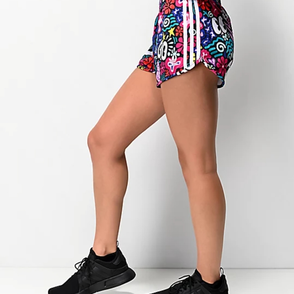 Adidas shorts sz large